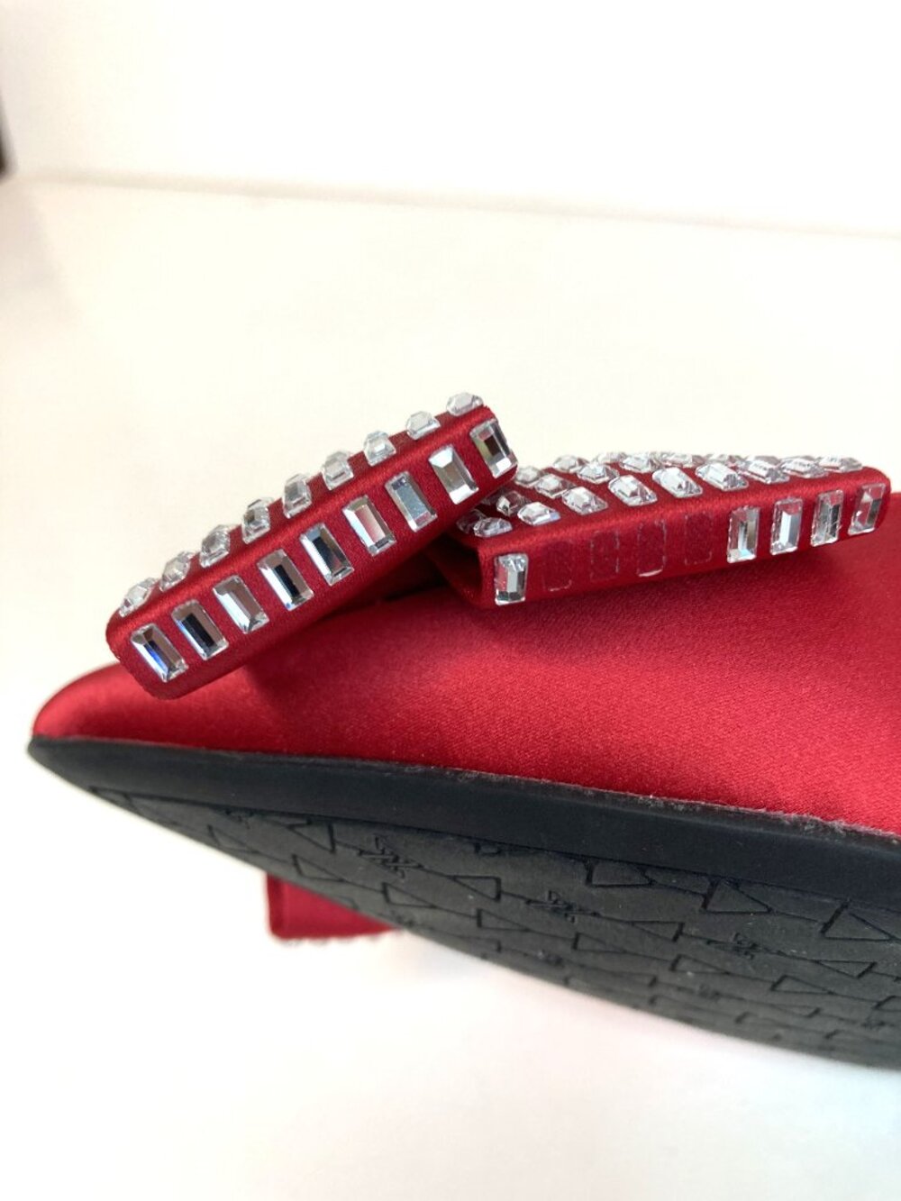 Adrienne Vittadini Red Satin Slingback Heels w/ Rhinestone Bow/ Size 9M - Picture 12 of 12